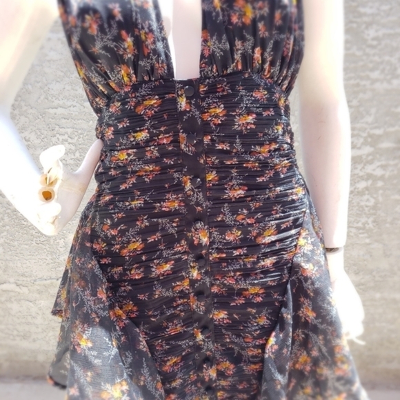 ASOS DESIGN button through ruched dress with soft ruffle - Picture 3 of 11